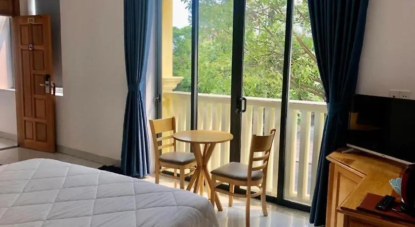 Bac Nam Hotel Da Nang 2*,